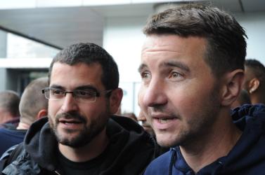 Gaël et O Besancenot devant le tribunal de Nanterre