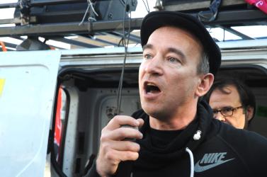 Yann Le Merrer Postier du 92 au rassemblement devant le Ministère des finances