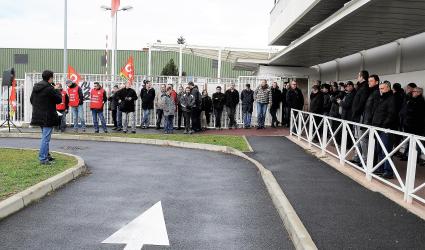 Débrayage Cgt et Sud Ingénierie de Renault Lardy Essonne