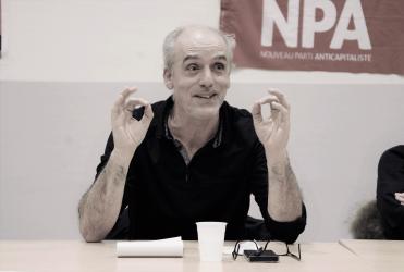 P POUTOU Candidat anticapitaliste meeting Evry Essonne
