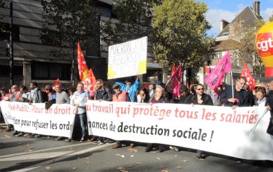 Manifestation contre la loi Travail XXL 19 Octobre Paris tête de cortège et Philippe Martinez manifeste à Marseille