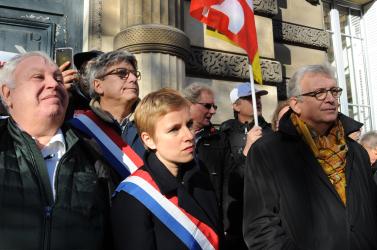 Pierre Laurent Pcf Clémentine Autain Eric Coquerel Gérard Filoche au rassemblement de soutien aux 9 militants Cgt de PSA Poissy