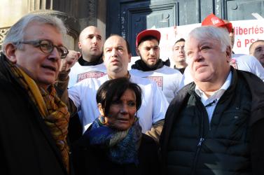 M° Marie-Laure Dufresne-Castets qui défend les travailleurs de PSA Tribunal correctionnel de Versailles