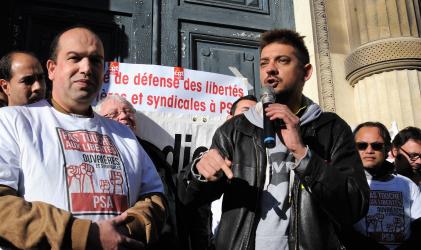 Cheminots de Versailles en soutien aux 9 militants Cgt de PSA devant le tribunal correctionnel de Versailles