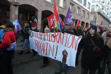 Manifestation contre la loi Darmanin à l'appel des syndicats et des partis du 21 janvier