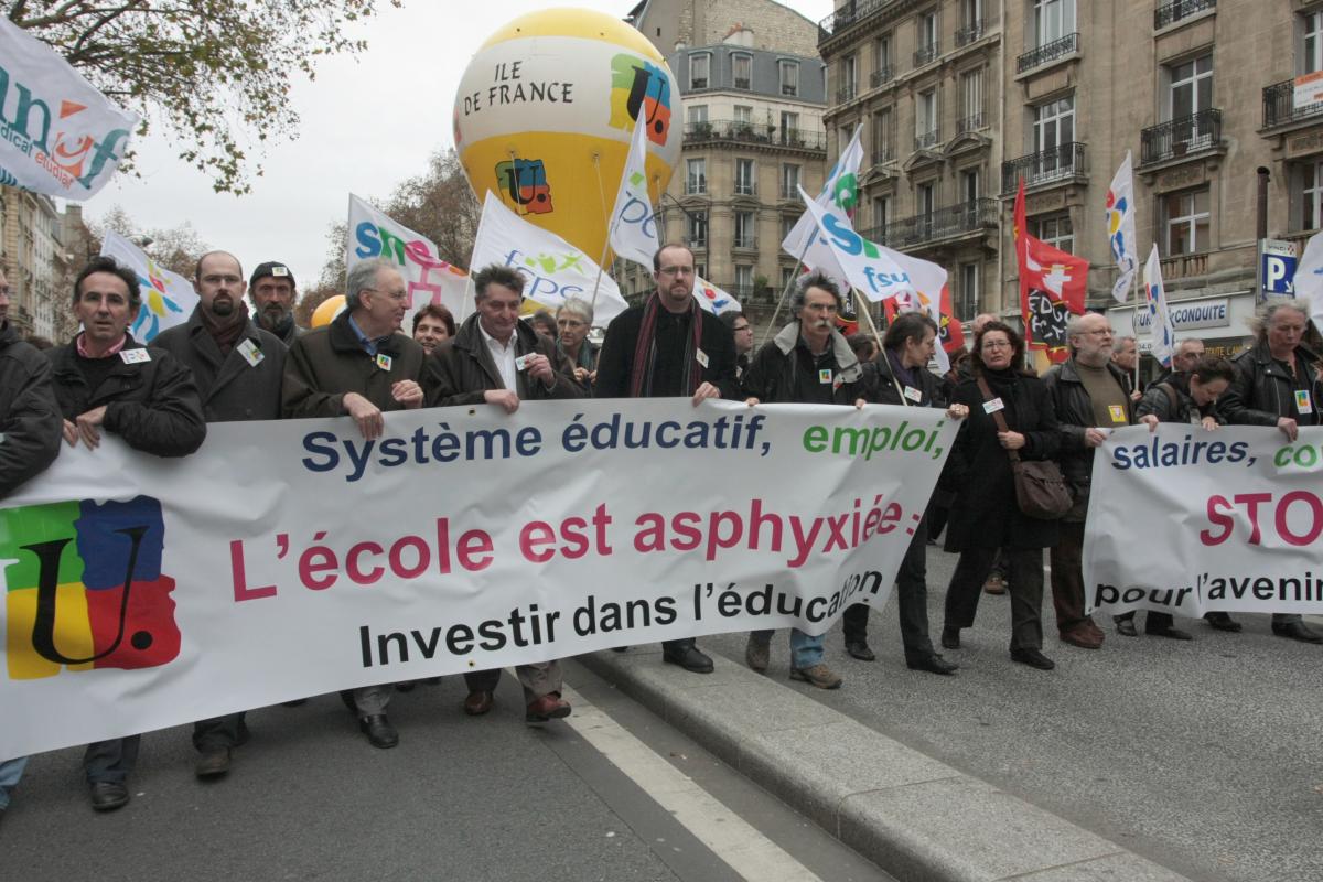 tête de manifestation du cortège Education Nationale