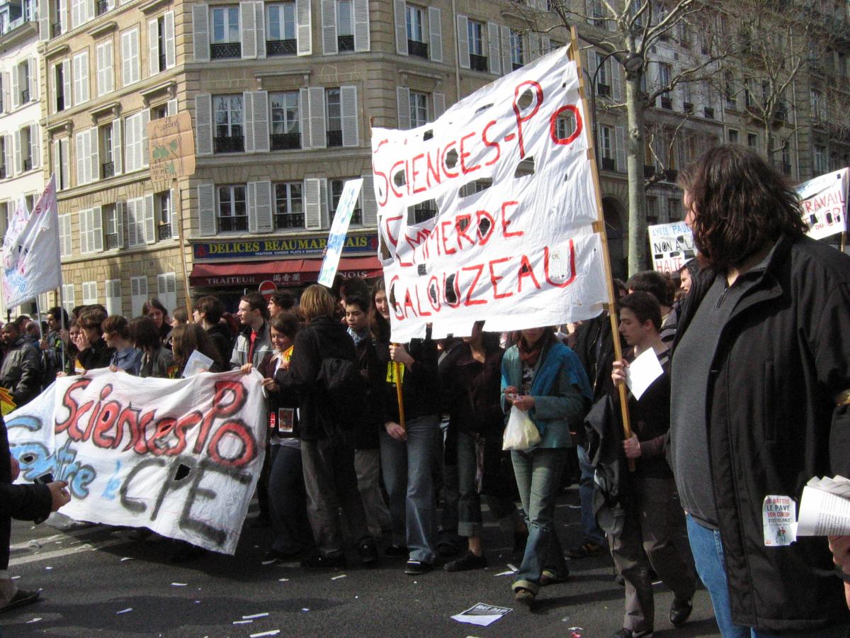 Mouvement contre le CPE. Manifestation parisienne du 4 avril.