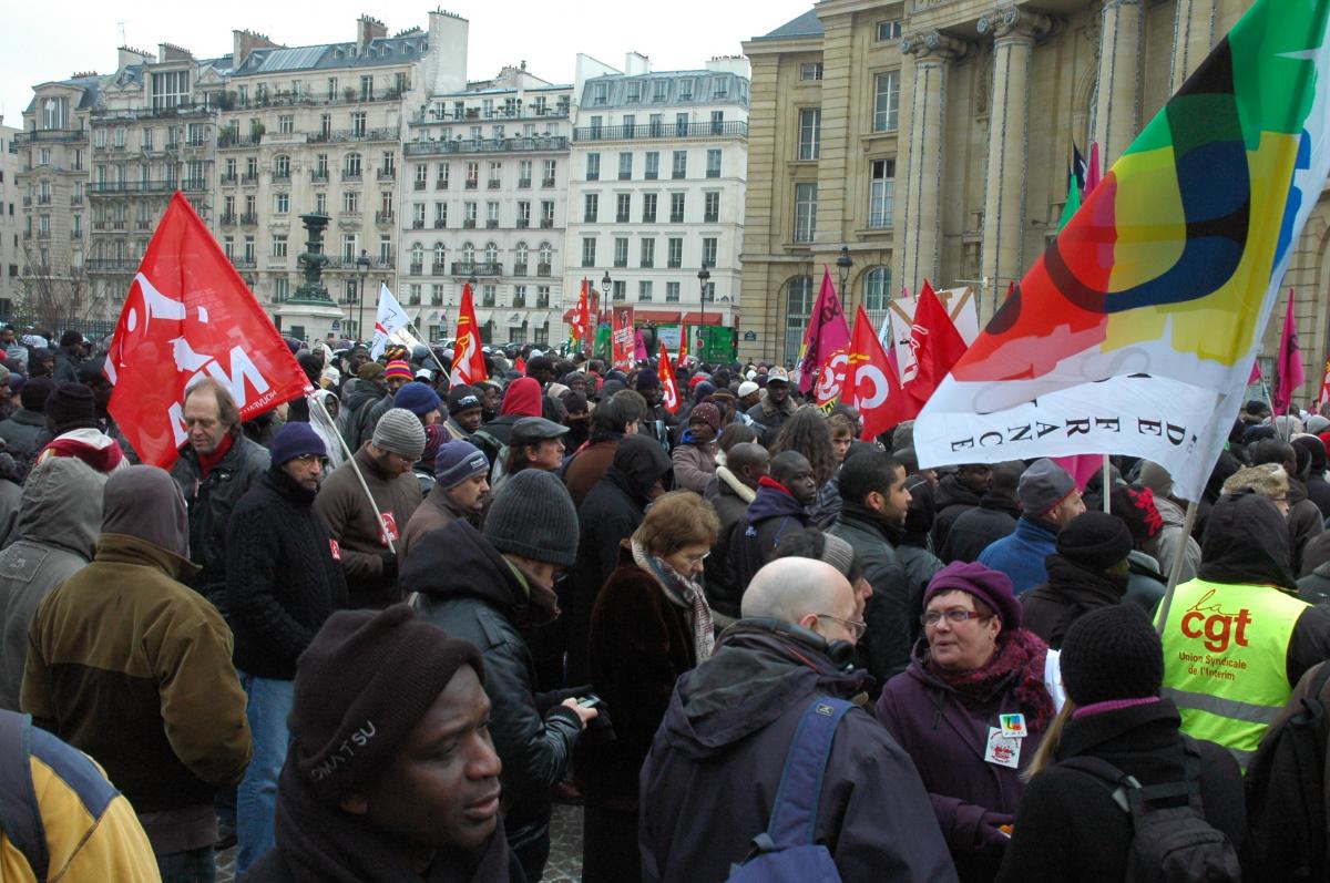 Manifestation Unitaire devant la mairie du cinquième arrondissement de Paris pour la régularisation des Sans-papiers.