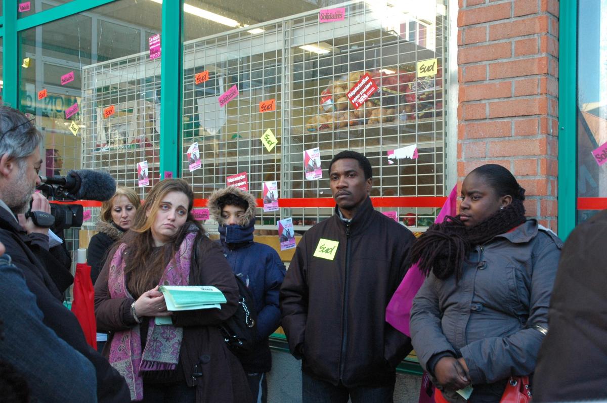 Délégué Sud Solidaires expliquant le déroulement du mouvement de grève à ED Evry Essonne.