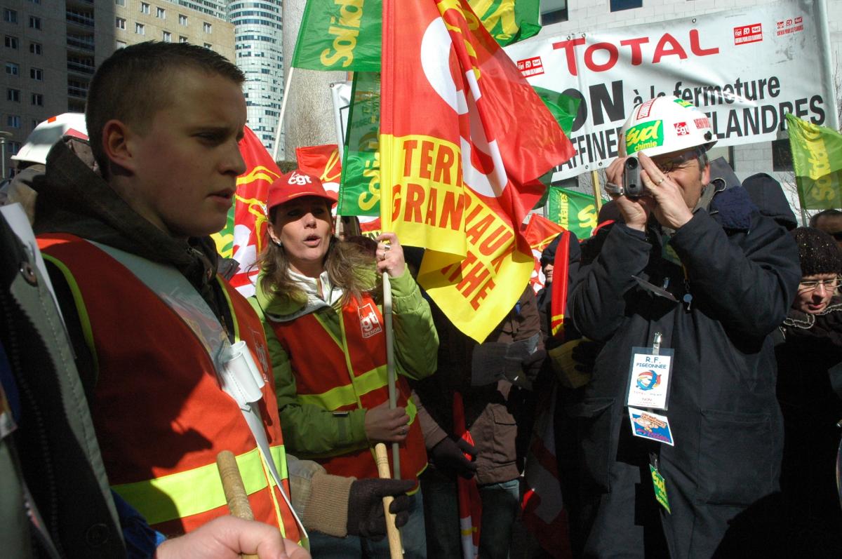 Territoriaux Cgt en soutien à TOTAL.