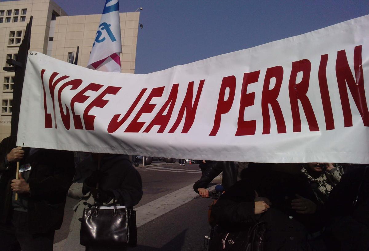 banderole LYCEE JEAN PERRIN