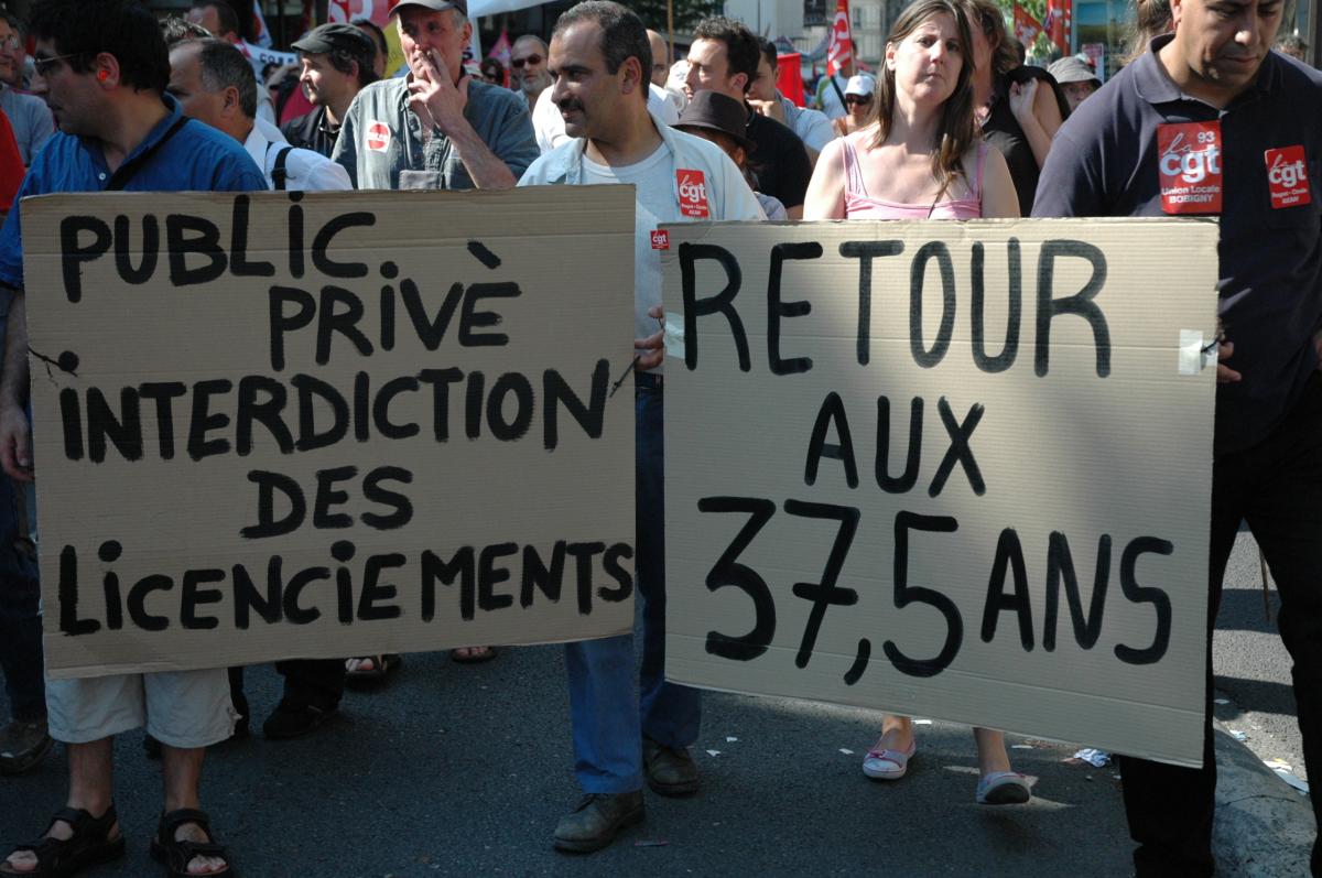 affiches des Ouvriers Cgt de l'automobile,Public Privé,Interdiction des Licenciements,Retour aux 37,5ans.