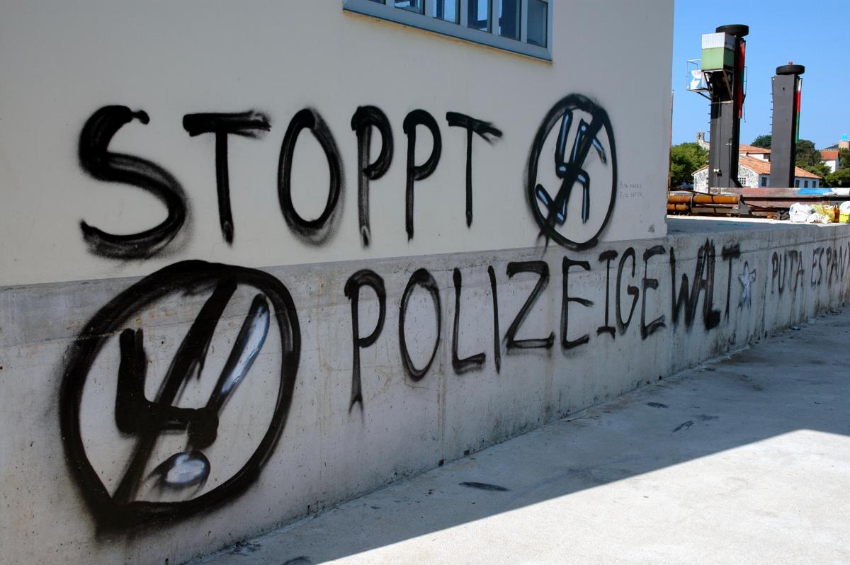 Tag contre la police