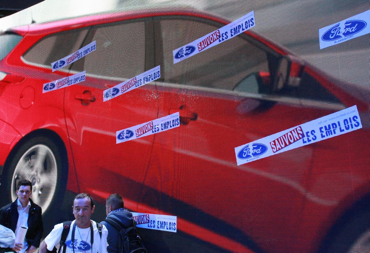 bandeaux sauvons les emplois sur fond d'écran video