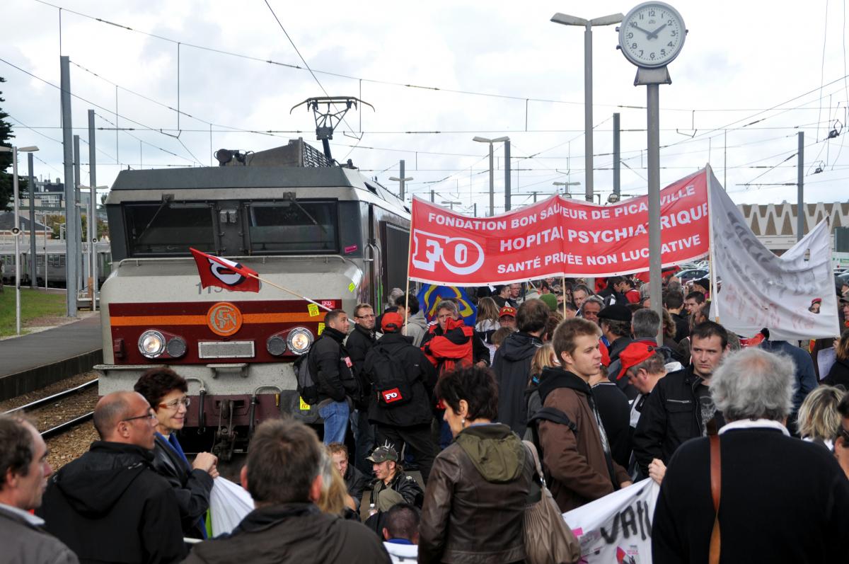 Blocage d'un train en direction de paris