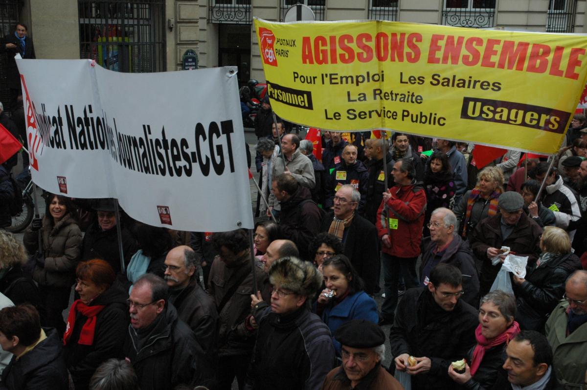 banderole Cgt Posteaux de paris Agissons ensemble.