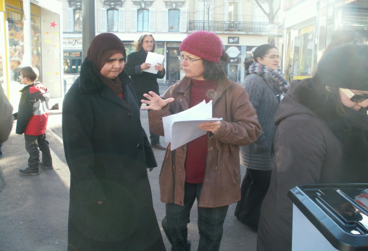 votation citoyenne au centre ville de Marseille