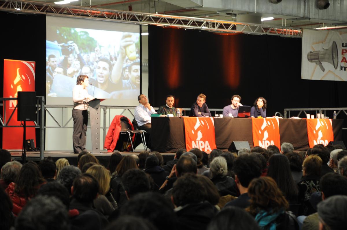 salle pendant le Meeting de solidarité Tunisie Egypte au 1er congrès du NPA
