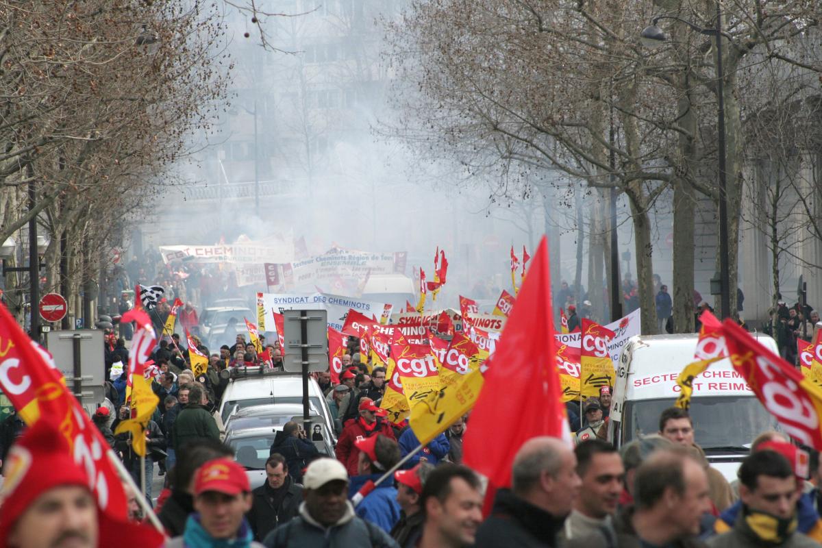 cortège des Cheminots à la manifestation 8 fev 2007 à Paris