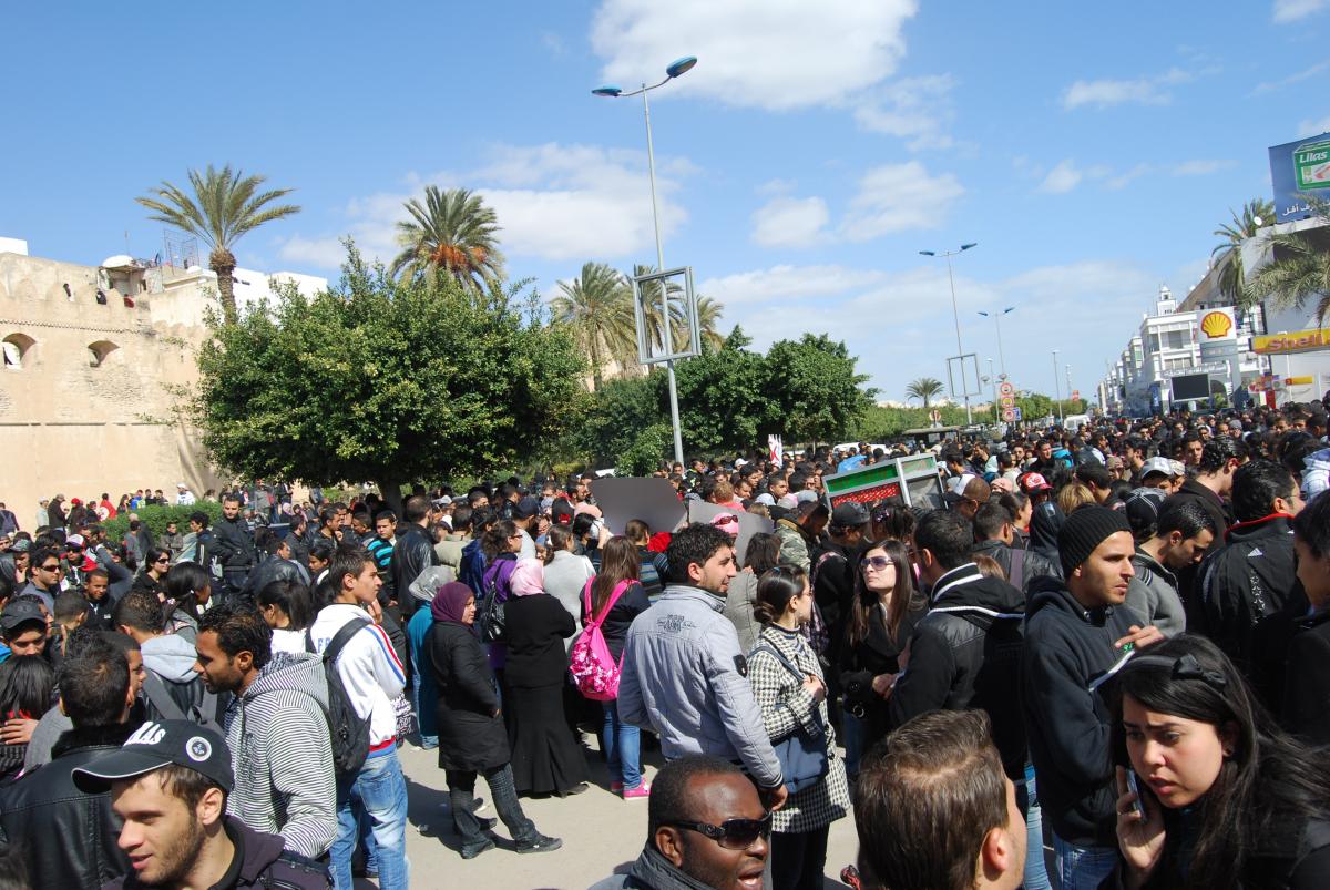 Place de la Kasbah à Sfax, le 25 février 2011, sit-in contre Ghannouchi