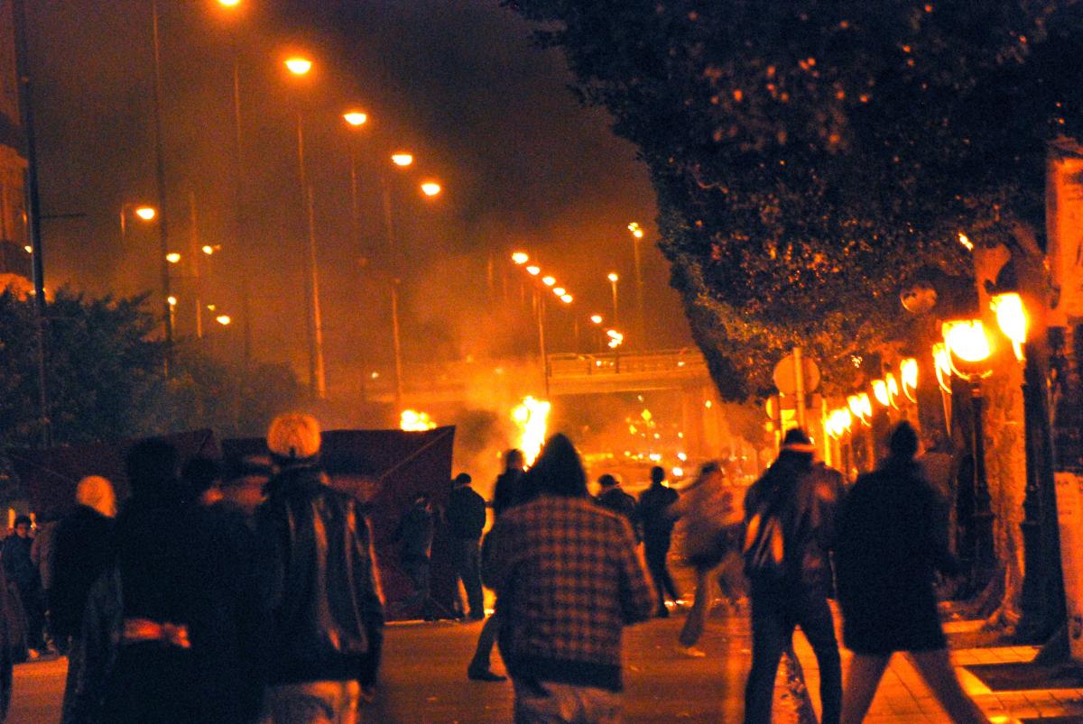 Tunis le 25 février 2011, avenue H.Bourgiba, affrontements avec la police