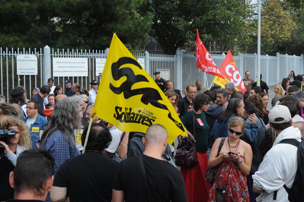 Soutiens aux Postiers condamnés devant le tribunal de Nanterre