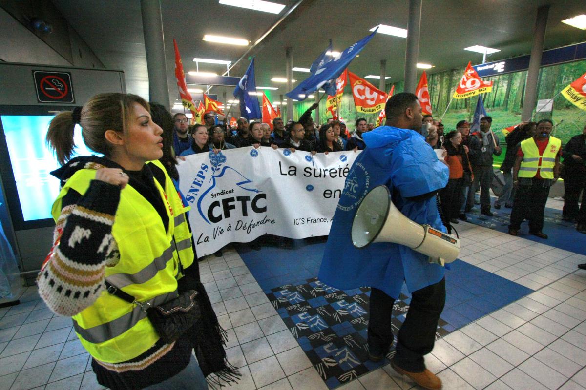 Manifestation dans l'aérogare