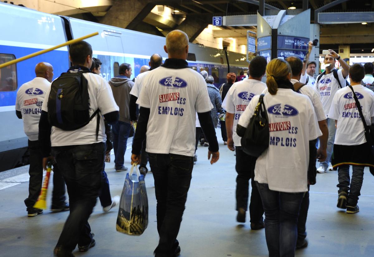 Arrivée des Ford gare Montparnasse