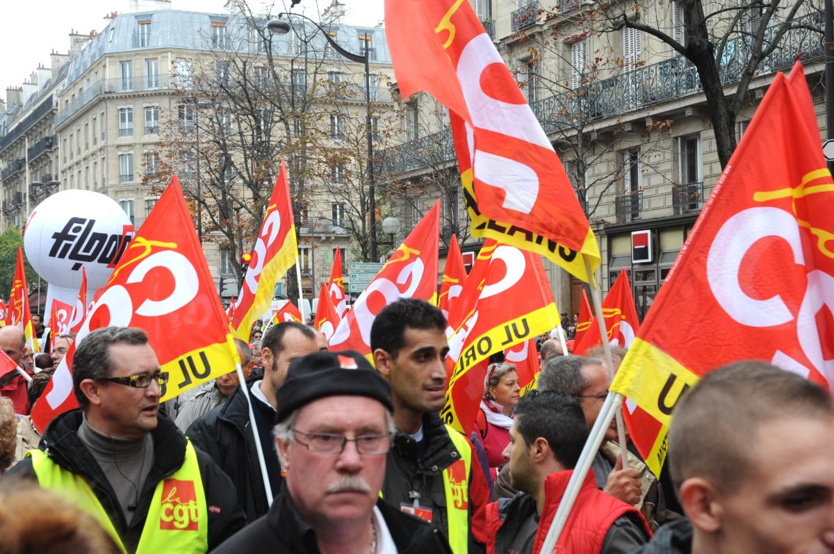 syndicalistes Cgt à la manifestation Européenne pour L'industrie