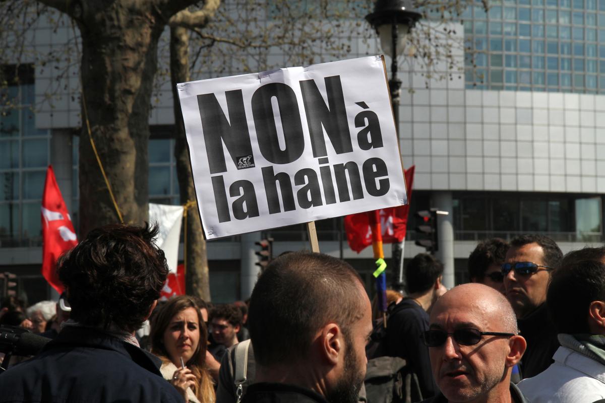 Pancarte Non à la haine