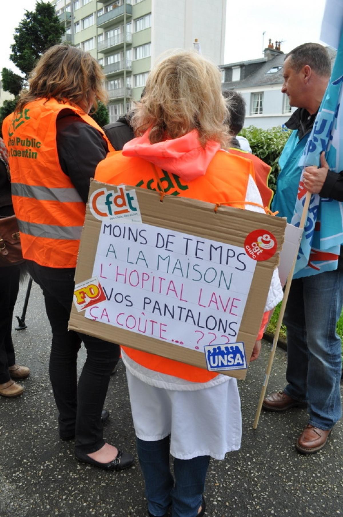 Syndicaliste avec pancarte