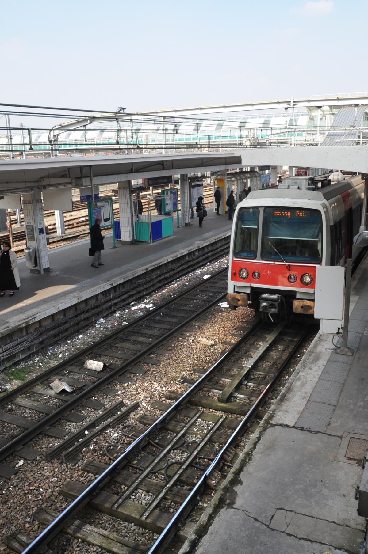 Train Réseau Express Régional d'Île-de-France RER