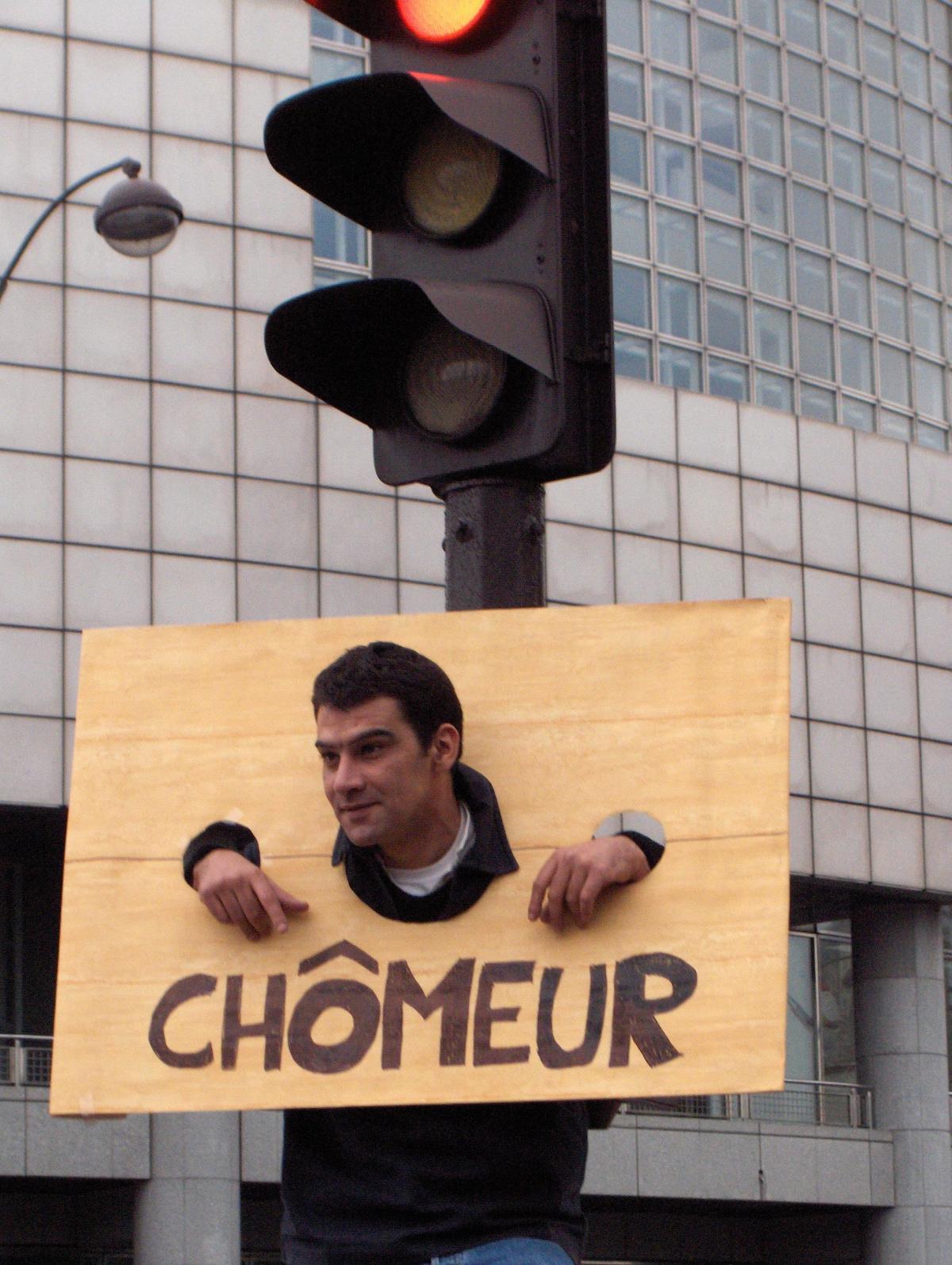Chômeur à l'échaffaud !