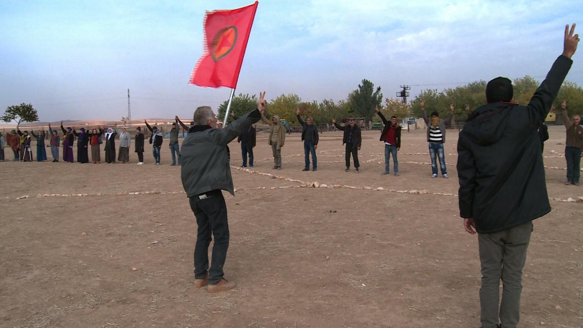Drapeau du PKK le parti des travailleurs du kurdistan
