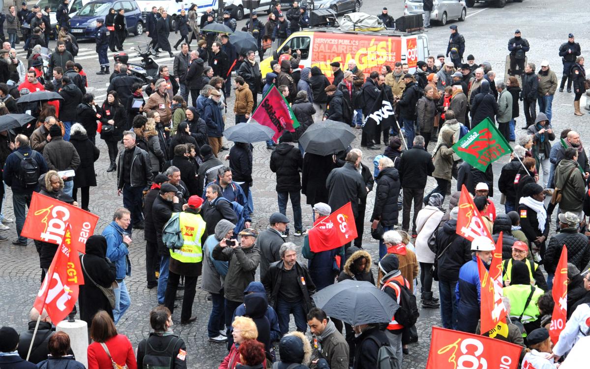 Manifestation intersyndicale contre la loi Macron.
