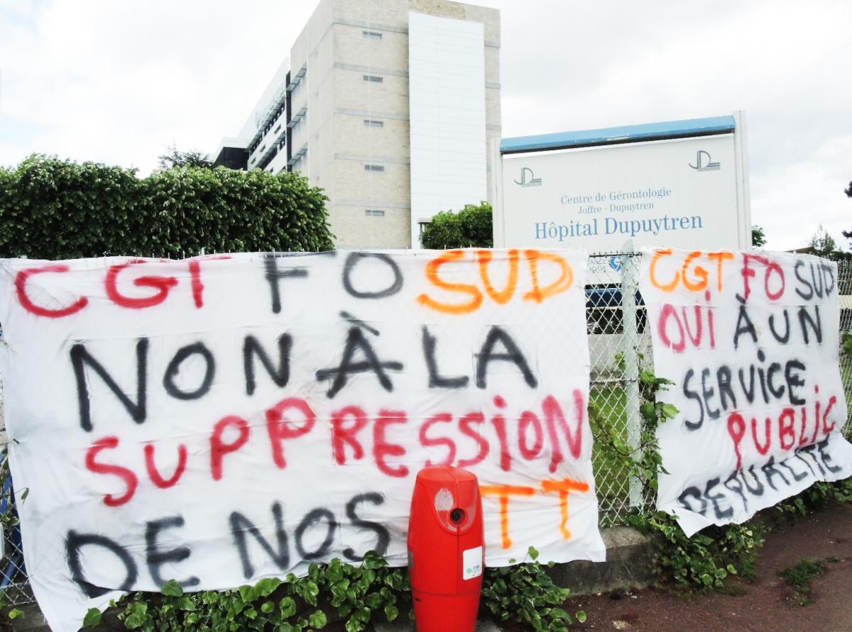 Banderole syndicale secteur Santé AP-HP non à la suppression de nos RTT