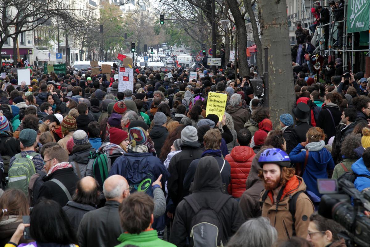 La manifestation partant de la place de la République rapidement bloquée par la police.
