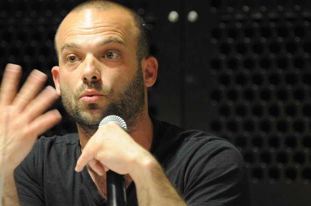 Xavier Chiarelli (Sud Poste 92) table ronde sur la répression et l'état d'urgence