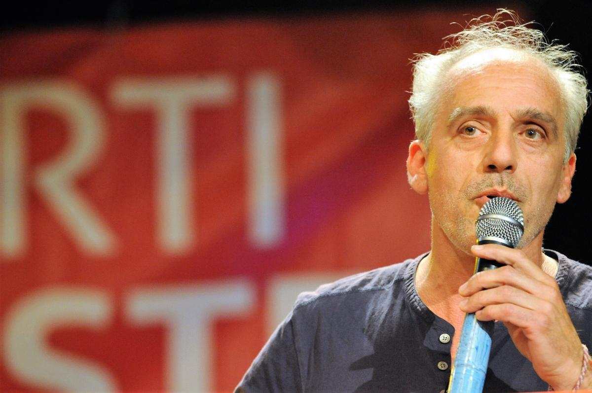 Philippe Poutou au Meeting de la Fête du Npa Paris