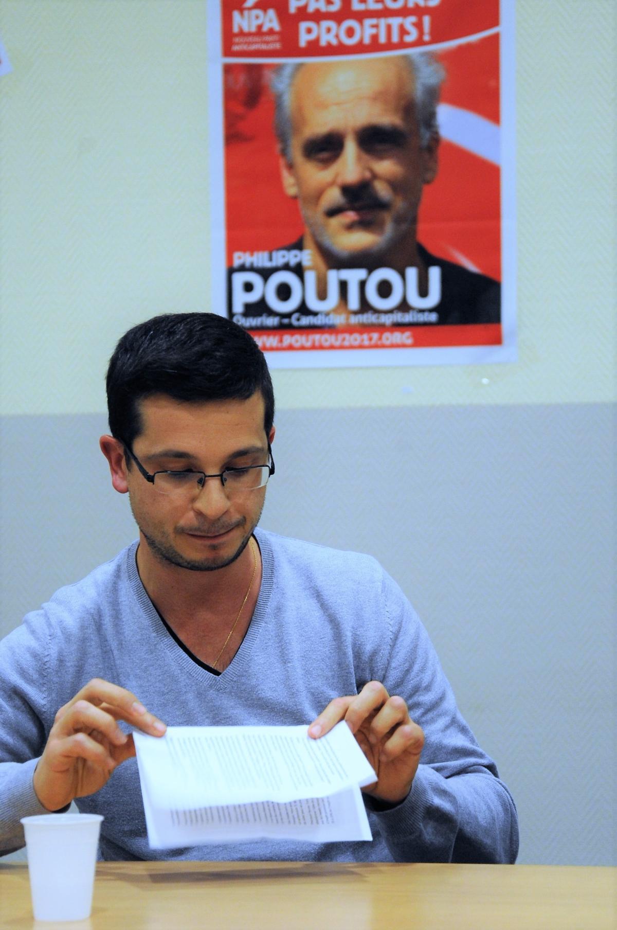 Intervention de Florent Grimaldi Syndicaliste Cgt Renault Lardy salle de la Mairie annexe Evry