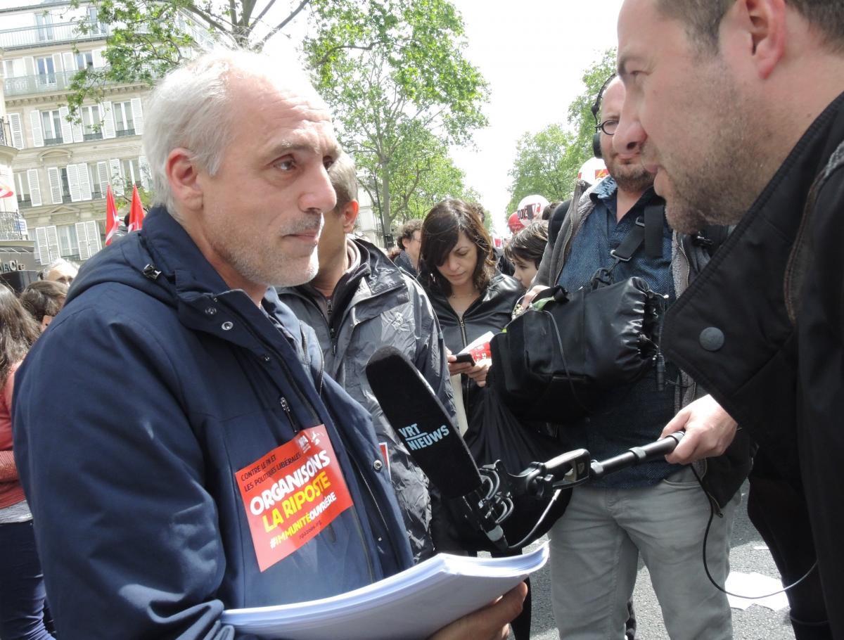 Philippe Poutou et VRT Nieuws radio en Belgique à Bruxelles et Flandre