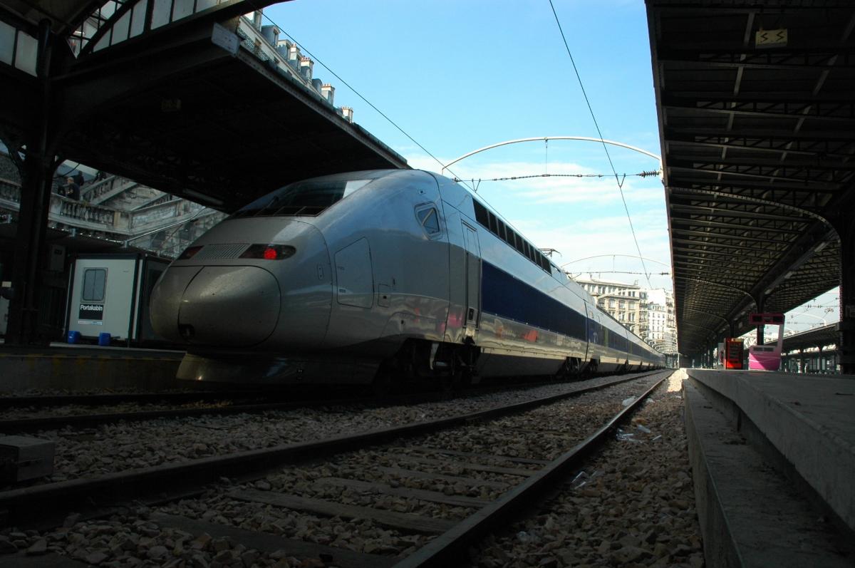 Train transport Sncf gare de l'Est TGV
