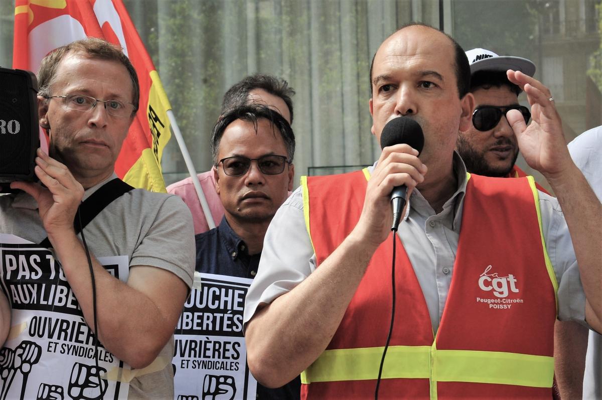 Intervention de Farid Borsali secrétaire du syndicat CGT sur le site Peugeot Citroën Automobile de Poissy