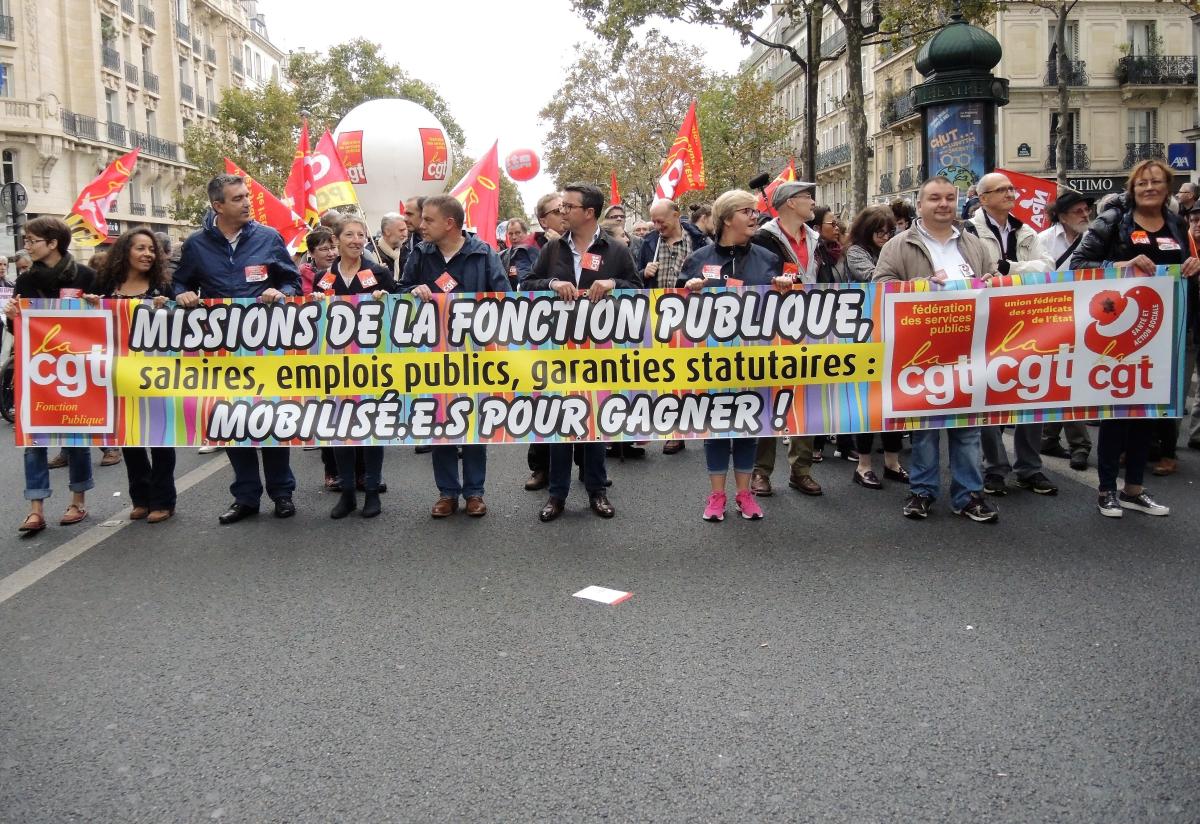 Banderole Cgt missions de la fonction publique salaires emplois publics garanties statutaires mobilisés pour la gagner