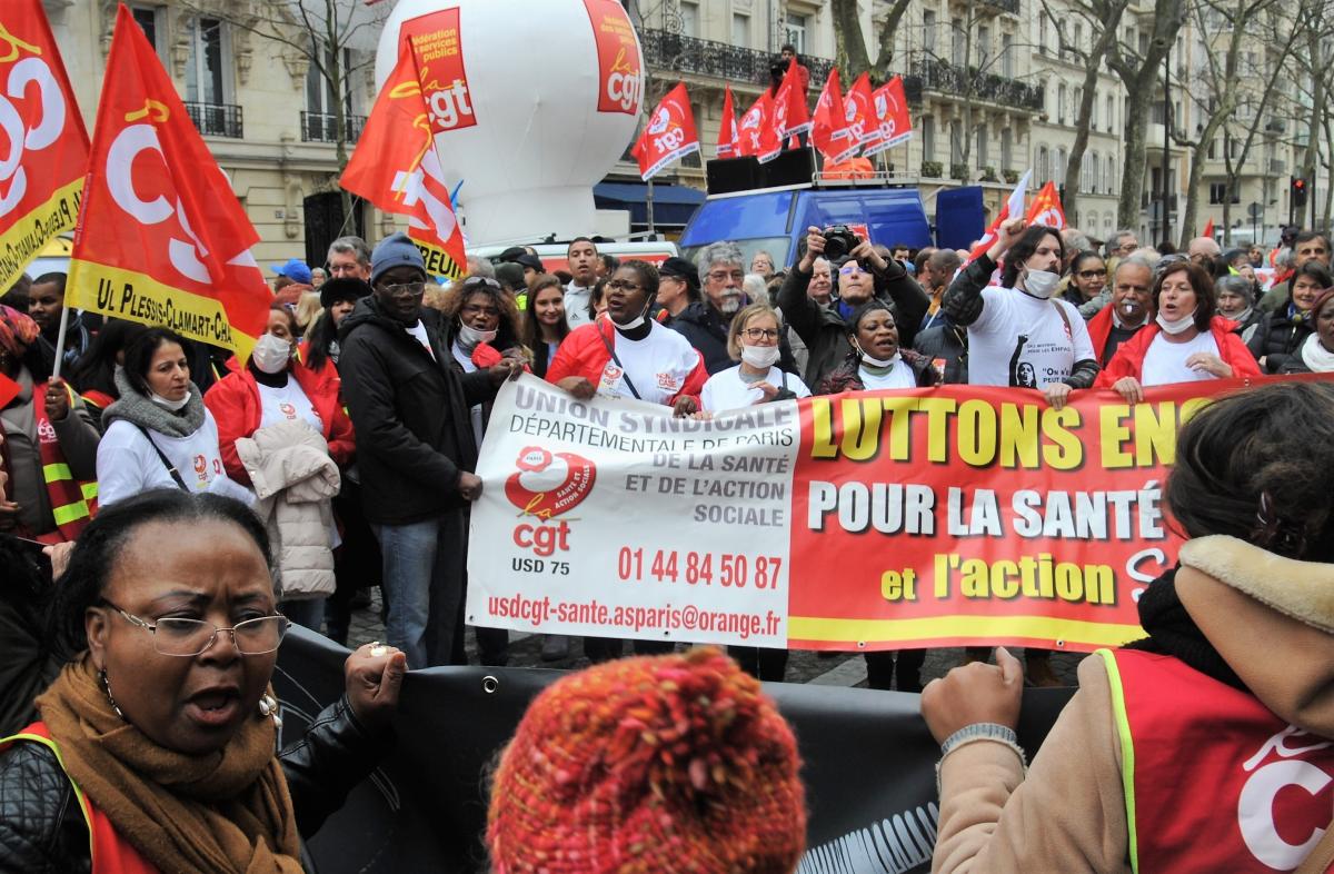 Devant le ministère de la Santé Grève Nationale dans les Ehpad