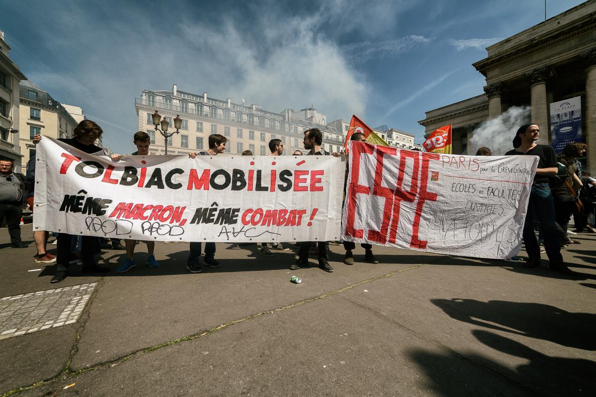 Des étudiants en soutien des cheminots