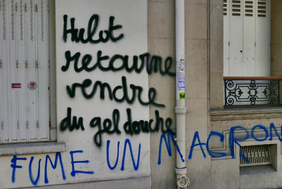 Tag Hulot retourne vendre du gel douche