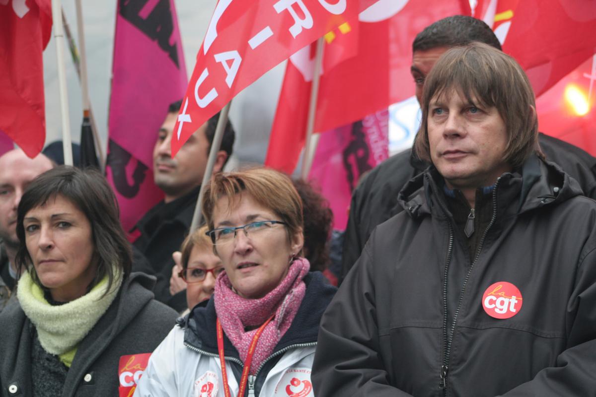 responsables CGT en tête de la manifestation à paris le 20 novembre 2007