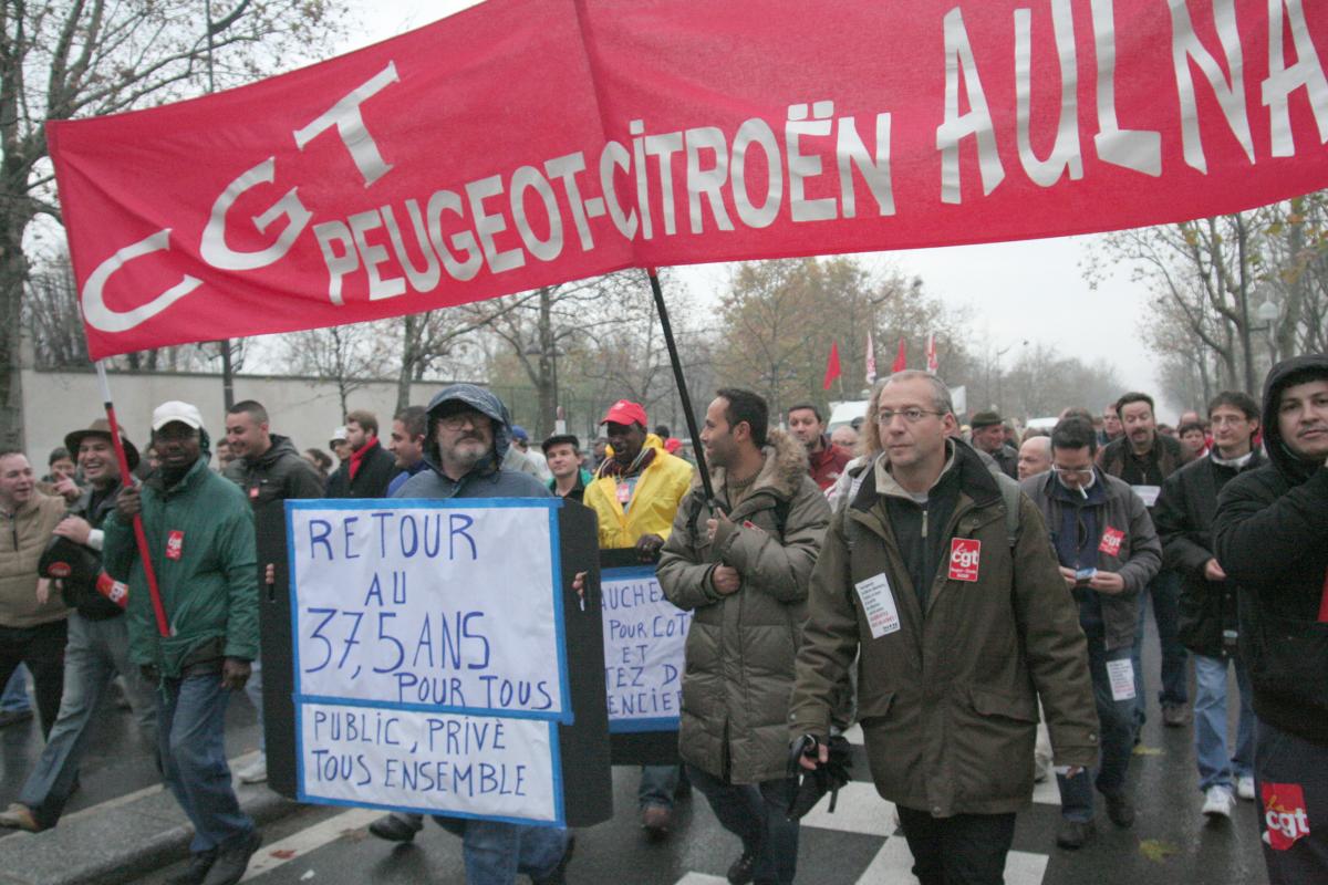 les travailleurs de Peugeot Citroën Aulnay à la manifestation à paris le 20 novembre 2007