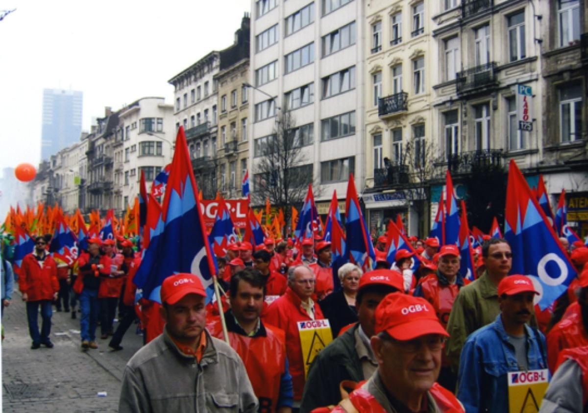 Manifestation contre la Constitution européenne à Bruxelles